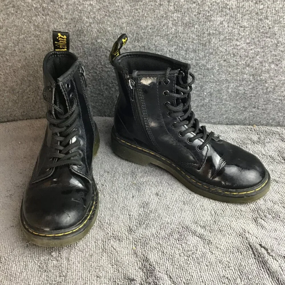 Dr. Marten‎ Junior 1460 Patent Leather Lace Up Boots Sz 1